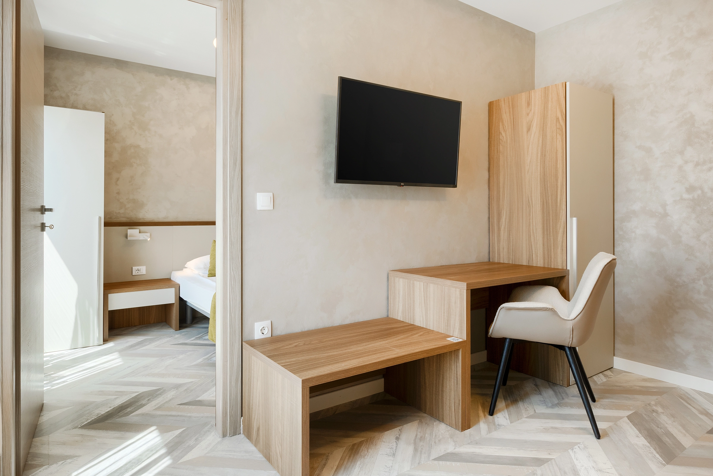 FAMILY WEEKEND IN PULA CITY CENTER ACCOMMODATION 4*